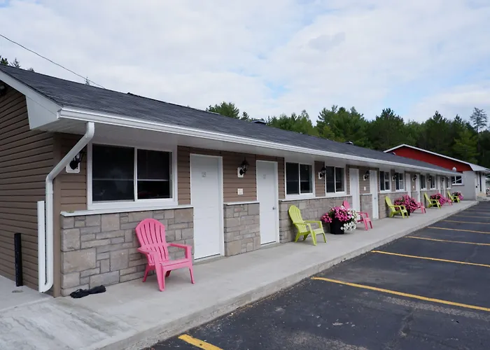 Pine Motel