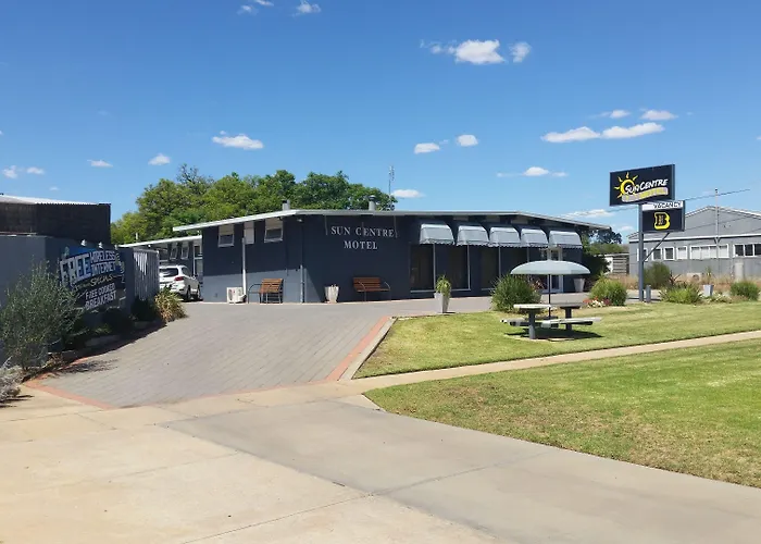 Sun Centre Motel