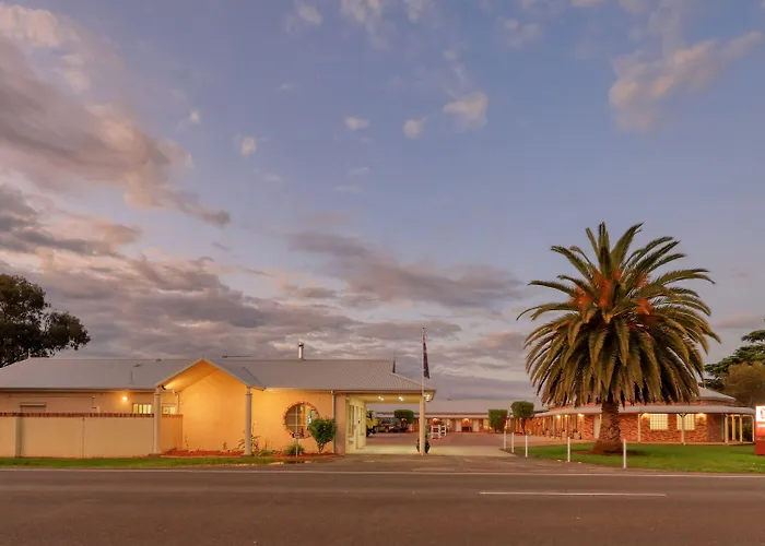 Country Gardens Motor Inn