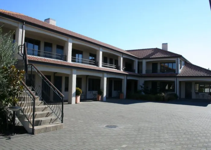 Harvest Lodge Motel