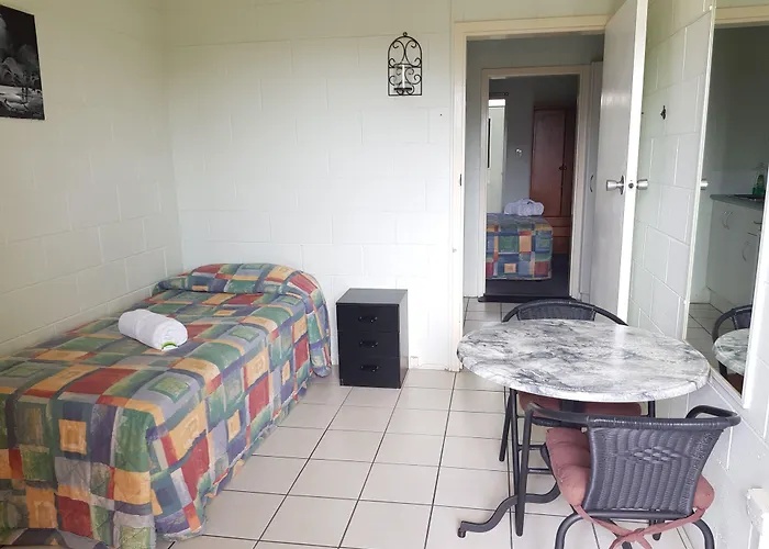 Harbour Lodge Motel