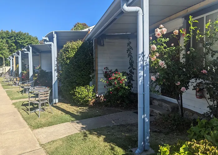 Canberra Ave Villas