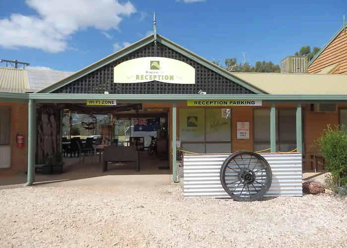 Mountain View Motor Inn & Holiday Lodges