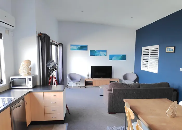 Beach House Mollymook