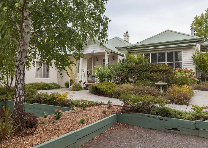 Yarra Gables