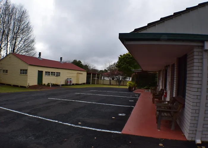 Acacia Motor Inn