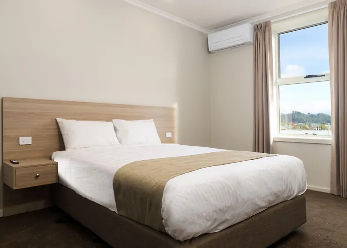 Somerset Hotel
