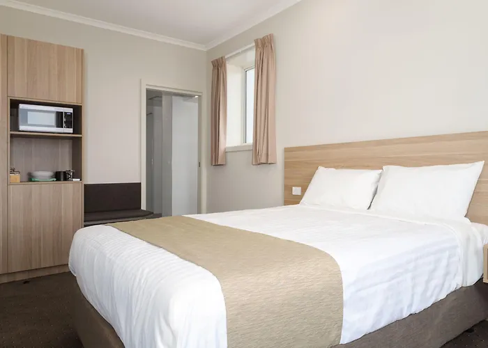 Somerset Hotel