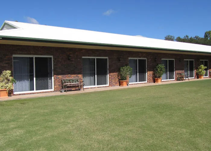 Heritage Lodge Motel