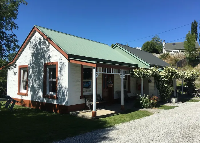 Settlers Cottage Motel