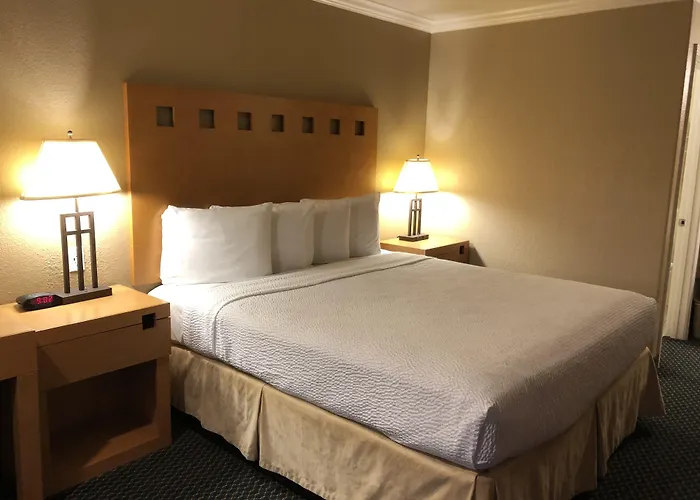 Lake Point Lodge