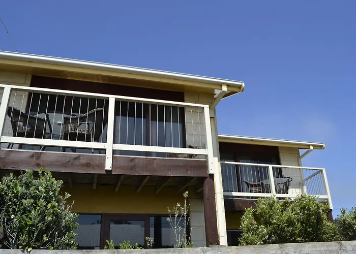 Loch Ard Motor Inn