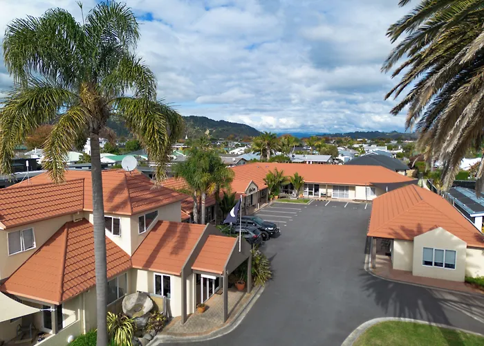 Pacific Coast Motor Lodge