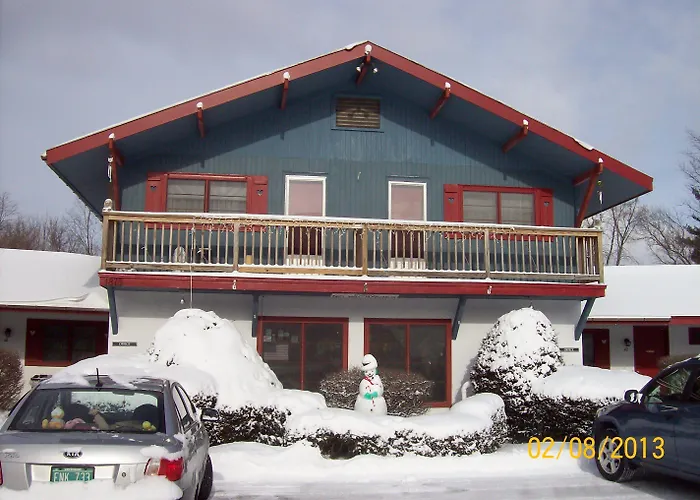 The Chalet Motel
