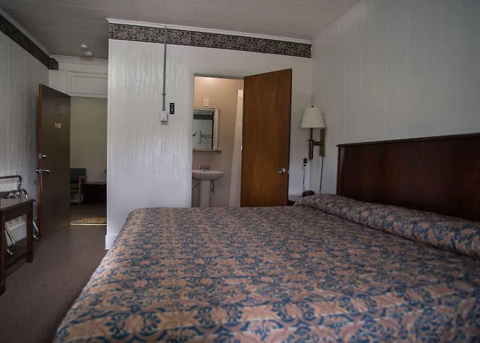 Rosemount Motel
