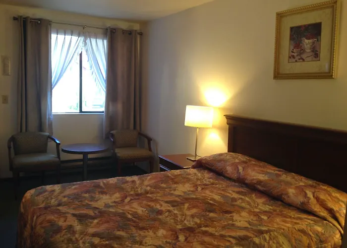 Red Roof Motor Inn