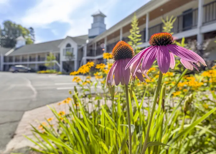 Fairbanks Inn
