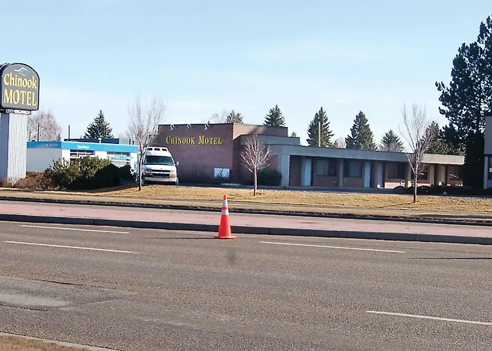 Chinook Motel