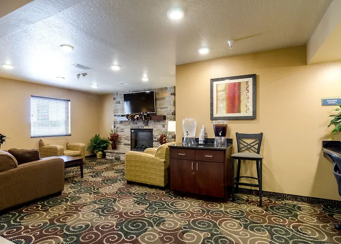 Cobblestone Inn & Suites Cambridge