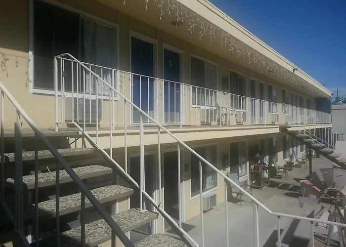 Colusa Riverside Inn