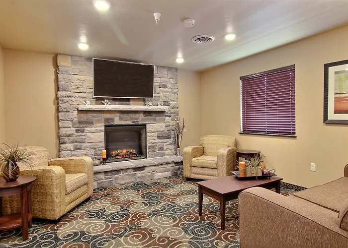 Cobblestone Inn & Suites - Linton
