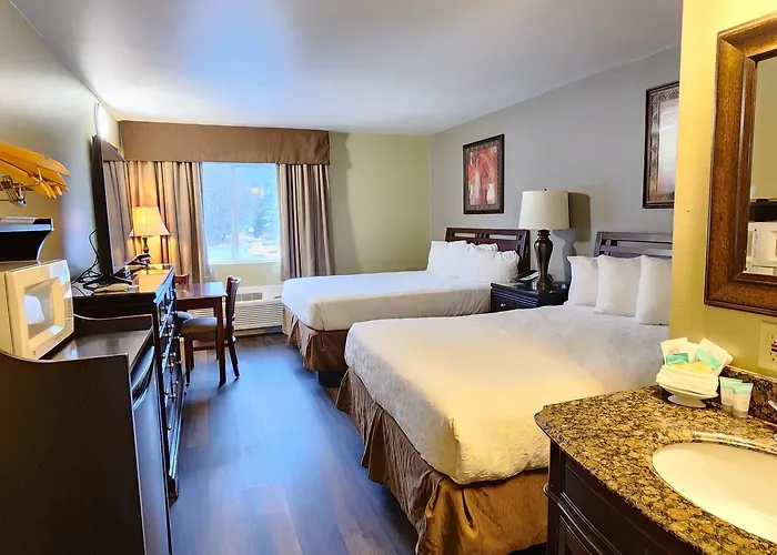 Crest Trail Lodge