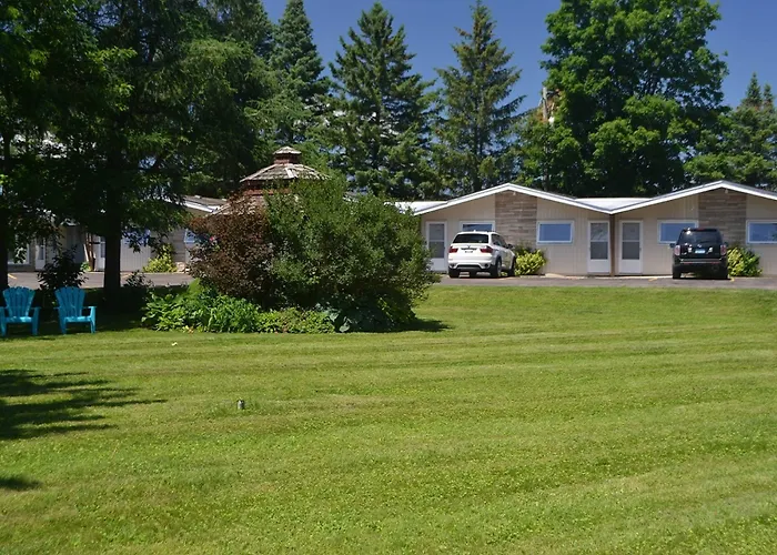 Stratford Suburban Motel