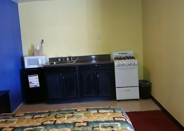 Relax Inn Motel