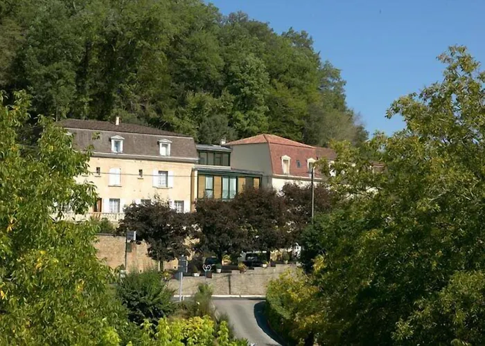Hotel Restaurant Plaisance-Piscine Couverte Et Chauffee- Proche Sarlat-