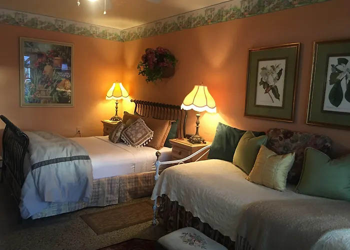 Shamrock Cove Inn