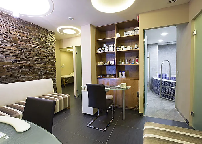 The J Hotel & Spa