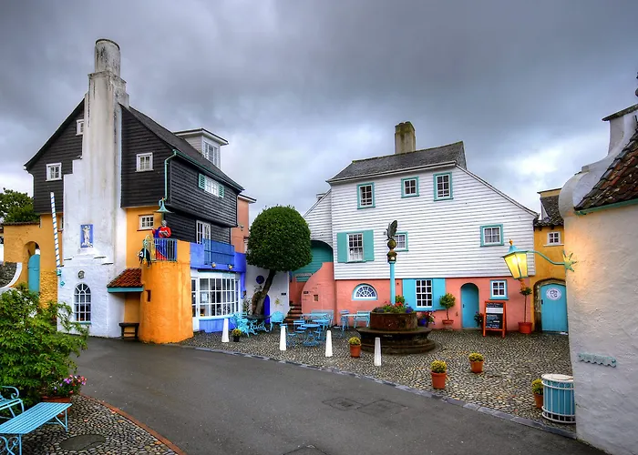 Portmeirion Village & Castell Deudraeth