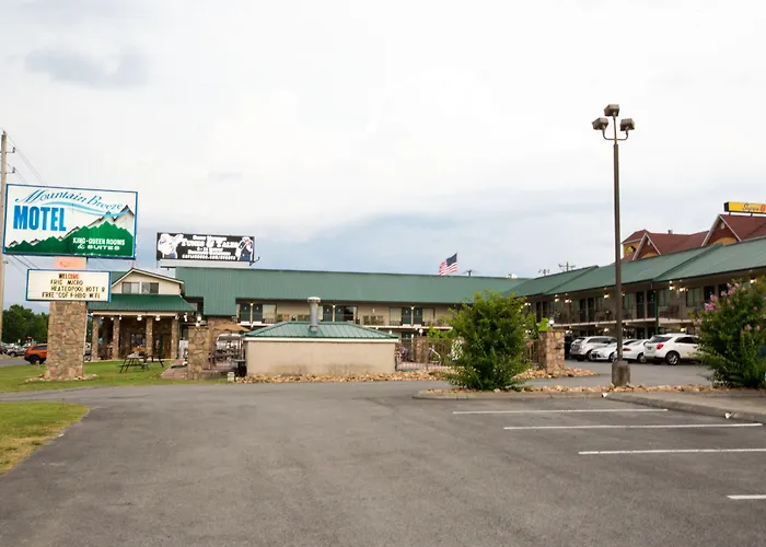 Mountain Breeze Motel