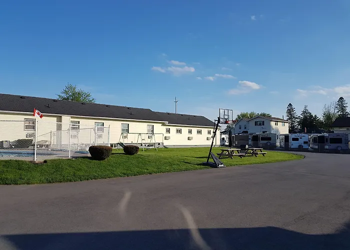Fox Motor Inn