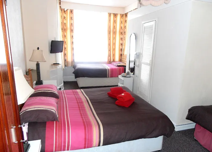Altavia Hotel