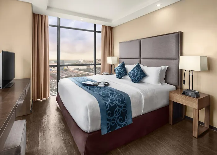 Golden Phoenix Hotel - Manila
