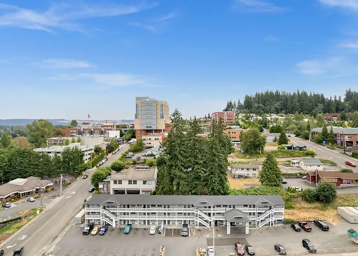 Basecamp Puyallup A Travelodge By Wyndham