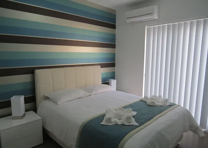 Strand Suites By Neu Collective