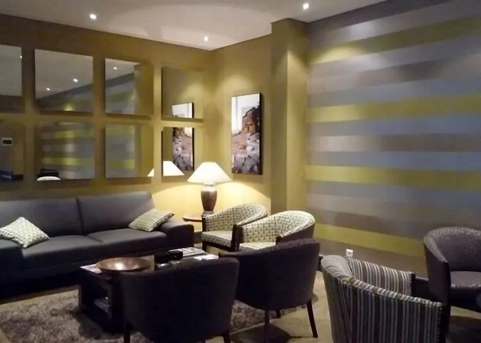 Hotel 2001