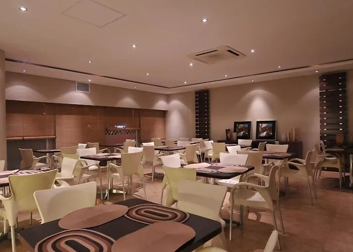 Hotel 2001