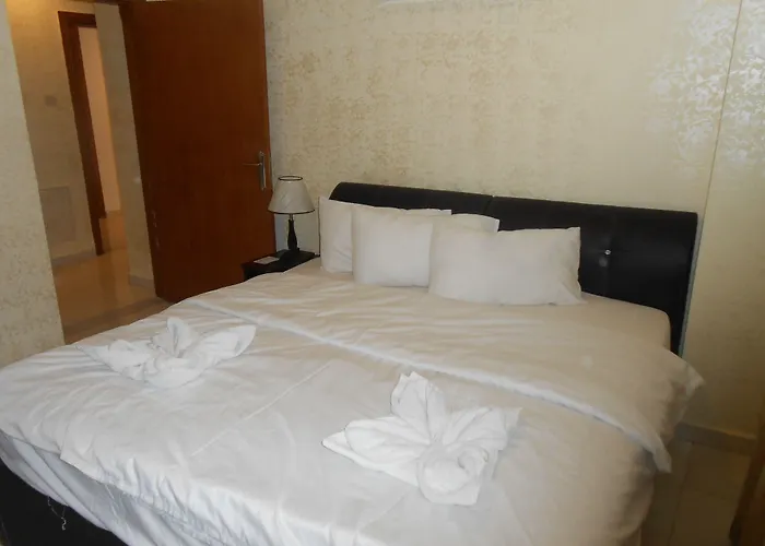 Seven Days Hotel