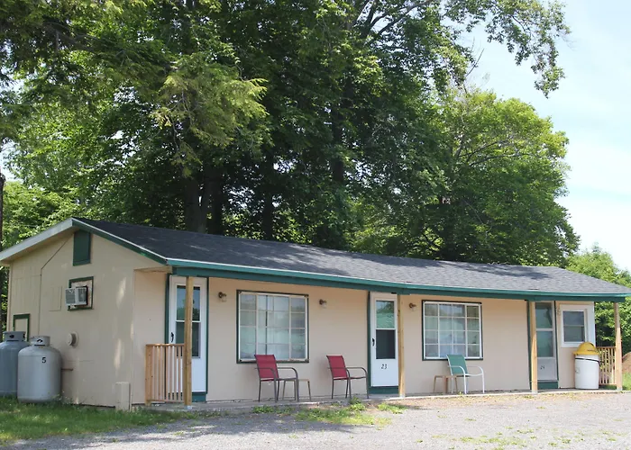 Evergreen Motel