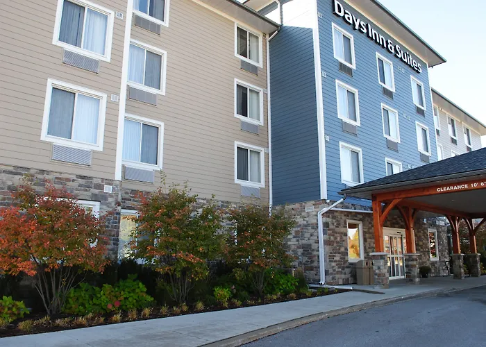 Days Inn & Suites By Wyndham Lindsay