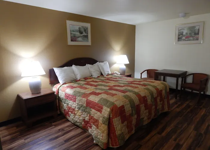 Regency Inn Iola