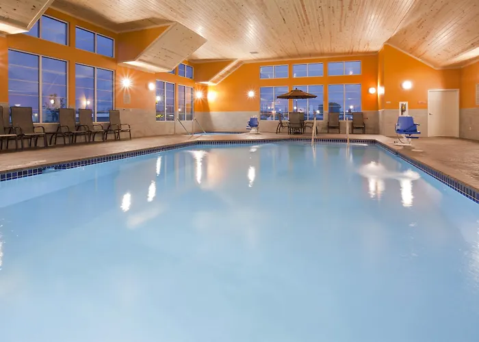 Grandstay Hotel & Suites - Morris