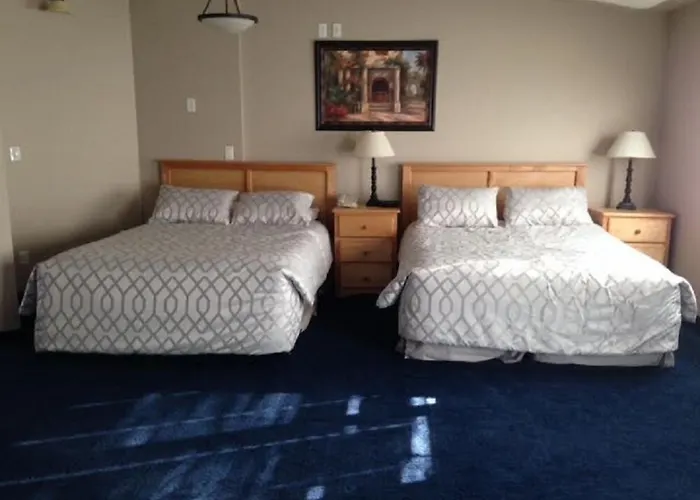Misty Mountain Inn & Suites