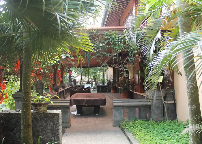 Laras Asri Resort & Spa