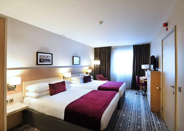 Lancaster Hotel