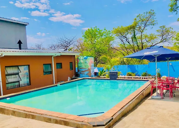 Woodpecker'S Guest House