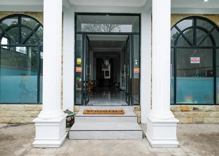 Sans Arya Hotel Batu